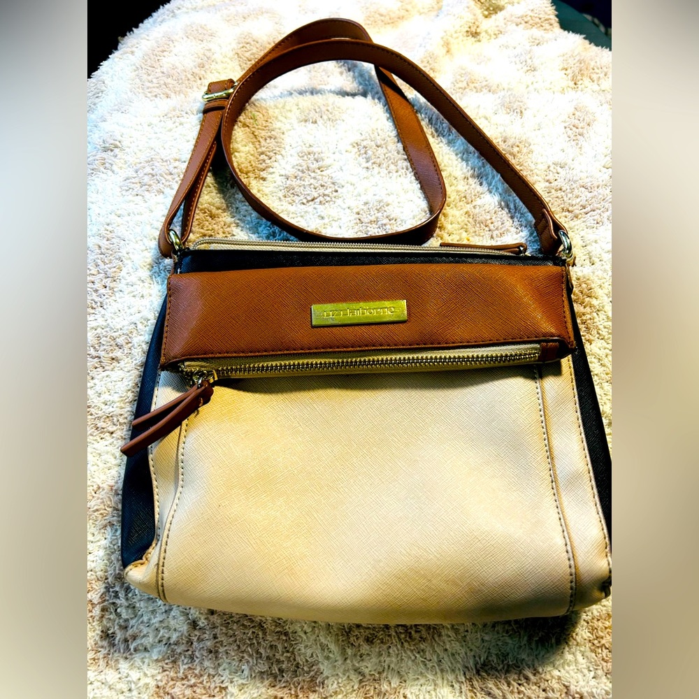 Liz Claiborne small crossbody purse